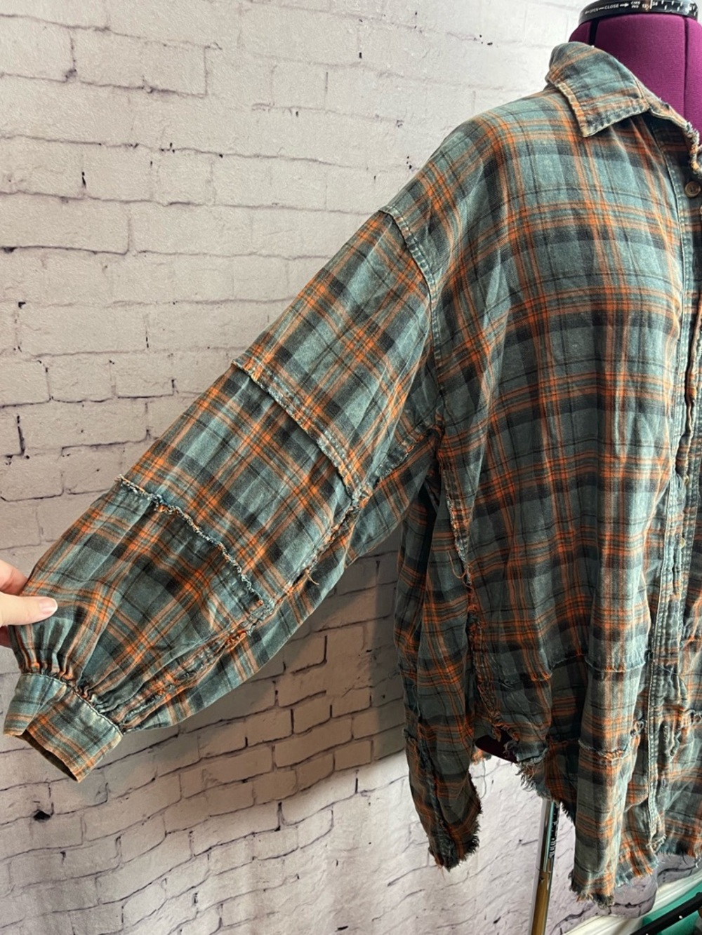 Easel size medium Mineral Washed Plaid Shirt - Picture 2 of 7